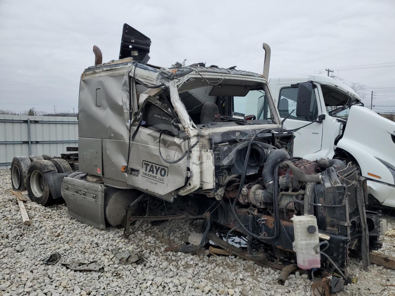 Volvo VN VNL 6 2005
