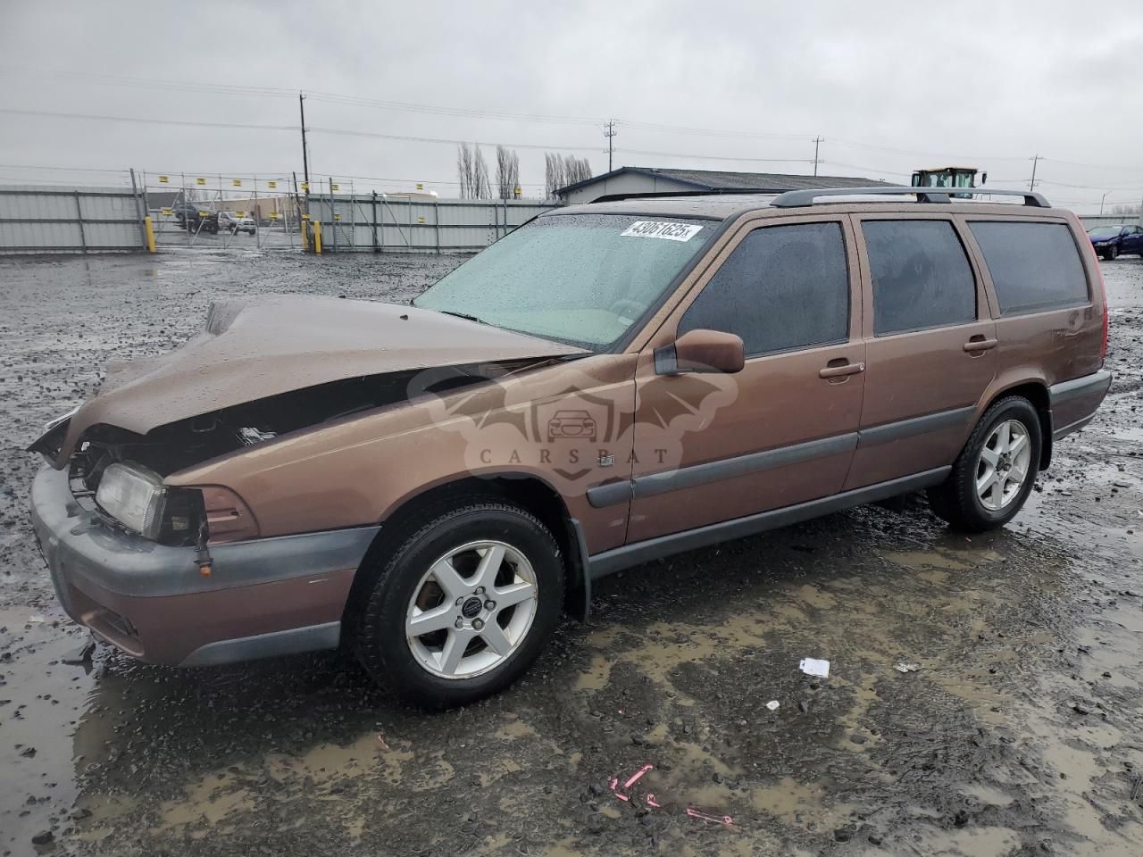 Volvo V70 XC 2.4L 5 1999