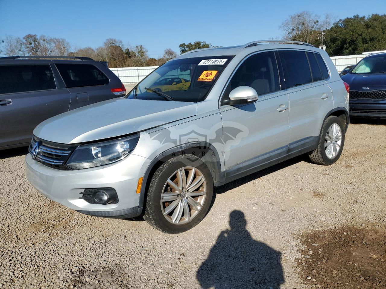 Volkswagen Tiguan S 2.0L  4 2013