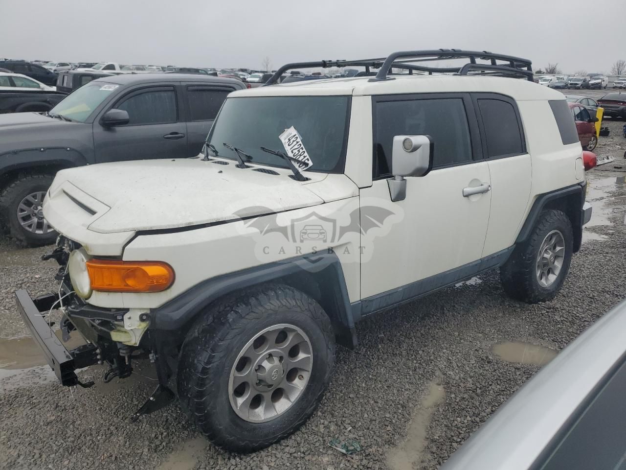 Toyota FJ Cruiser 4.0L 6 2012