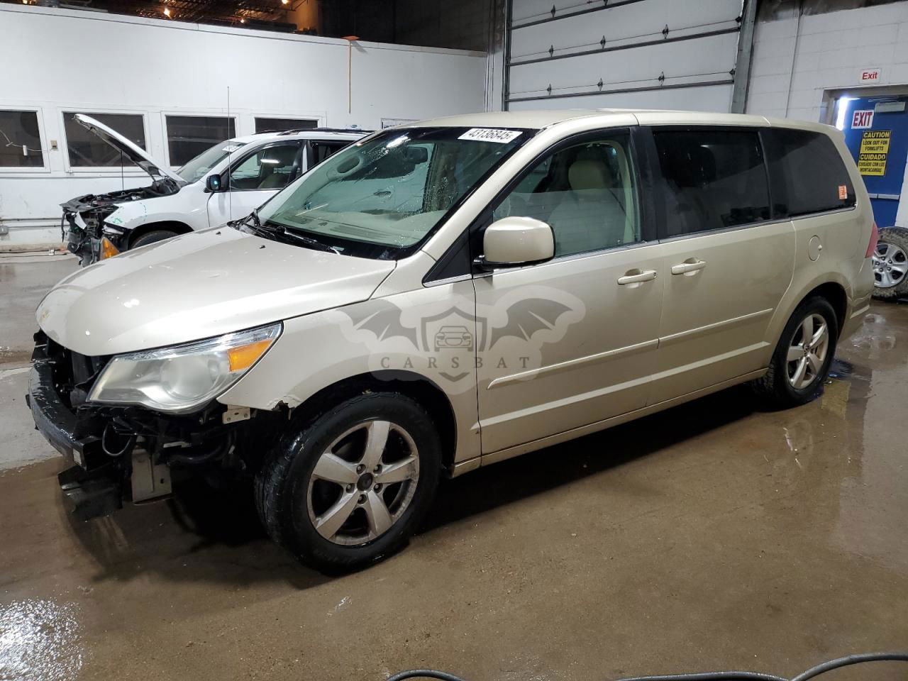 Volkswagen Routan SE 3.8L  6 2010