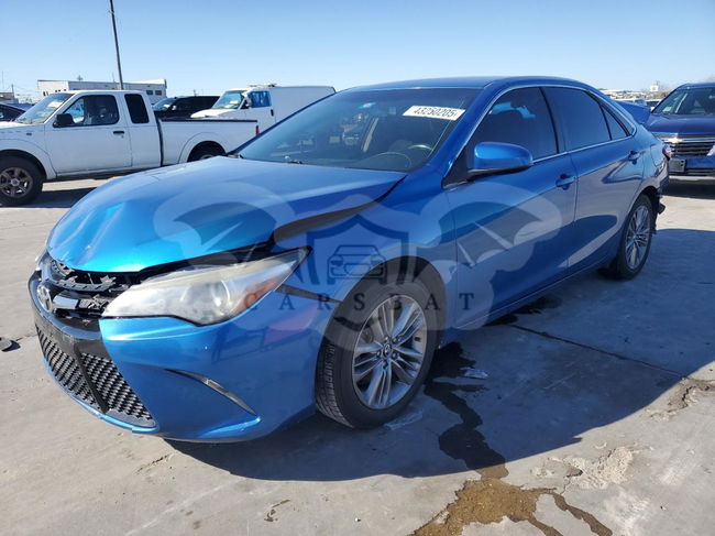 Toyota Camry LE 2.5L  4 2017