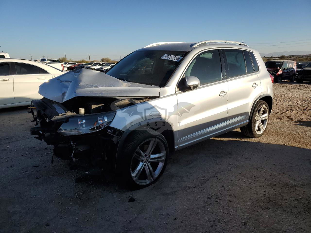 Volkswagen Tiguan S 2.0L  4 2016