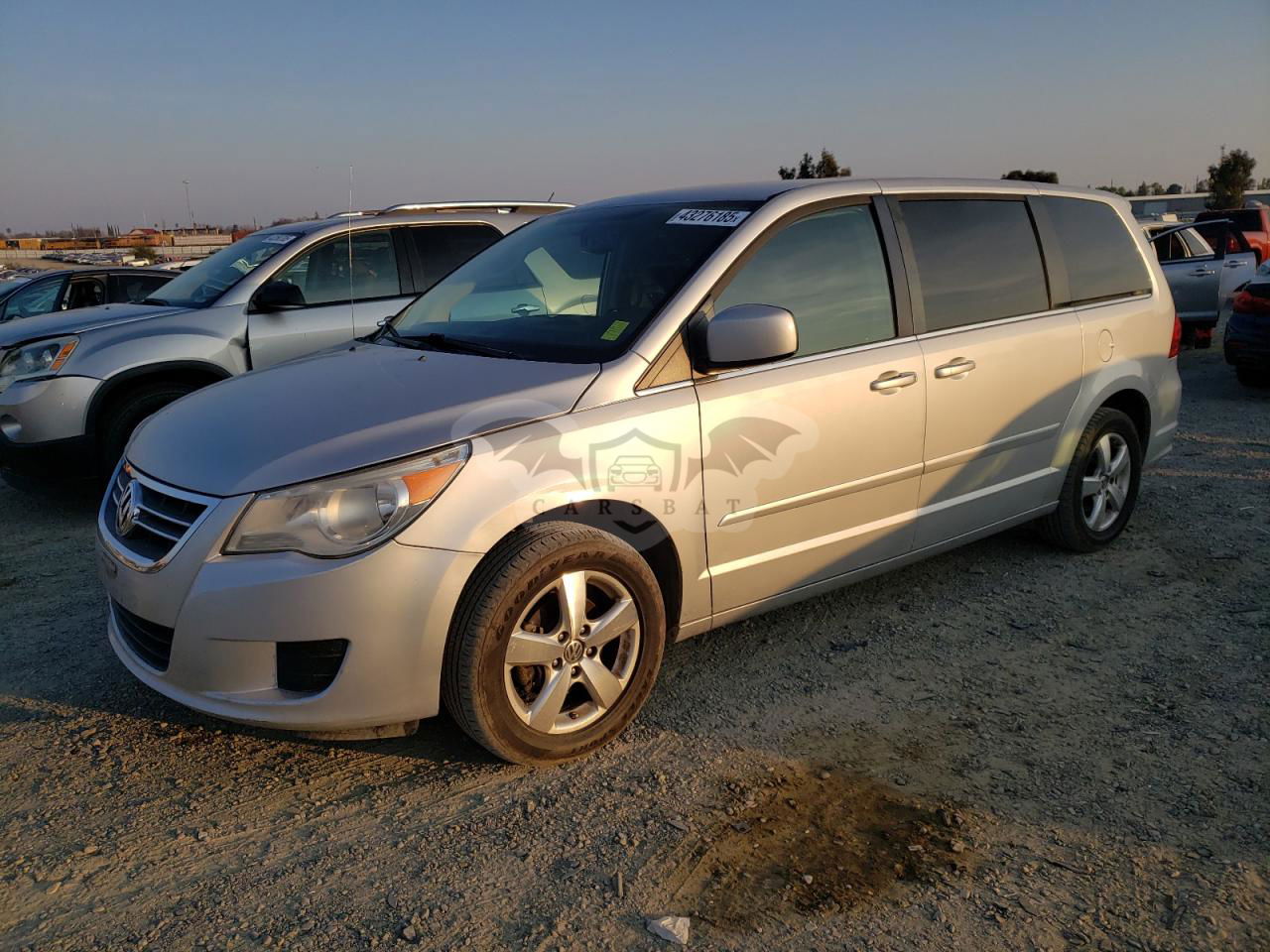 Volkswagen Routan SEL 4.0L  6 2009