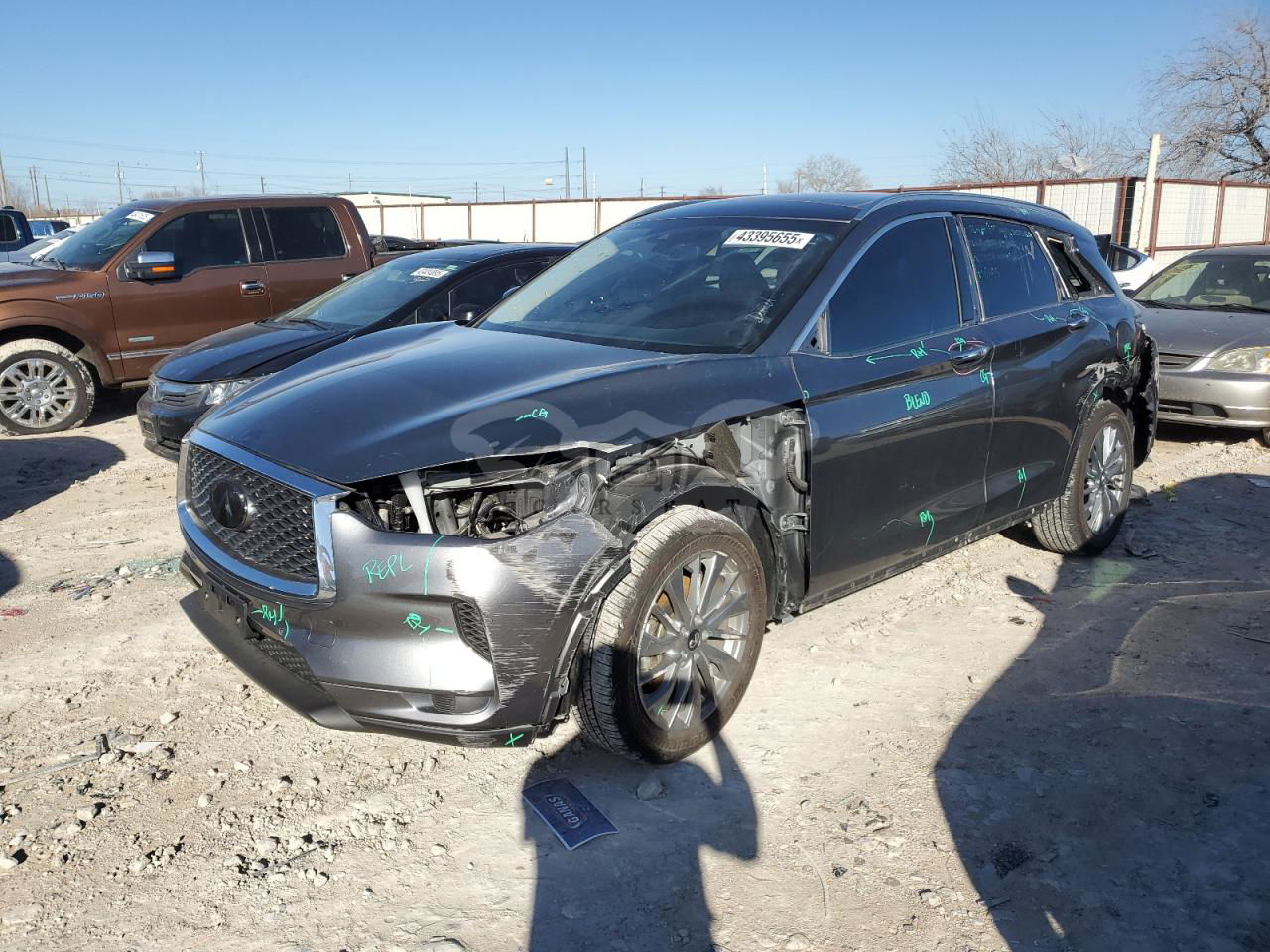 Infiniti QX50 LUXE 2.0L  4 2024