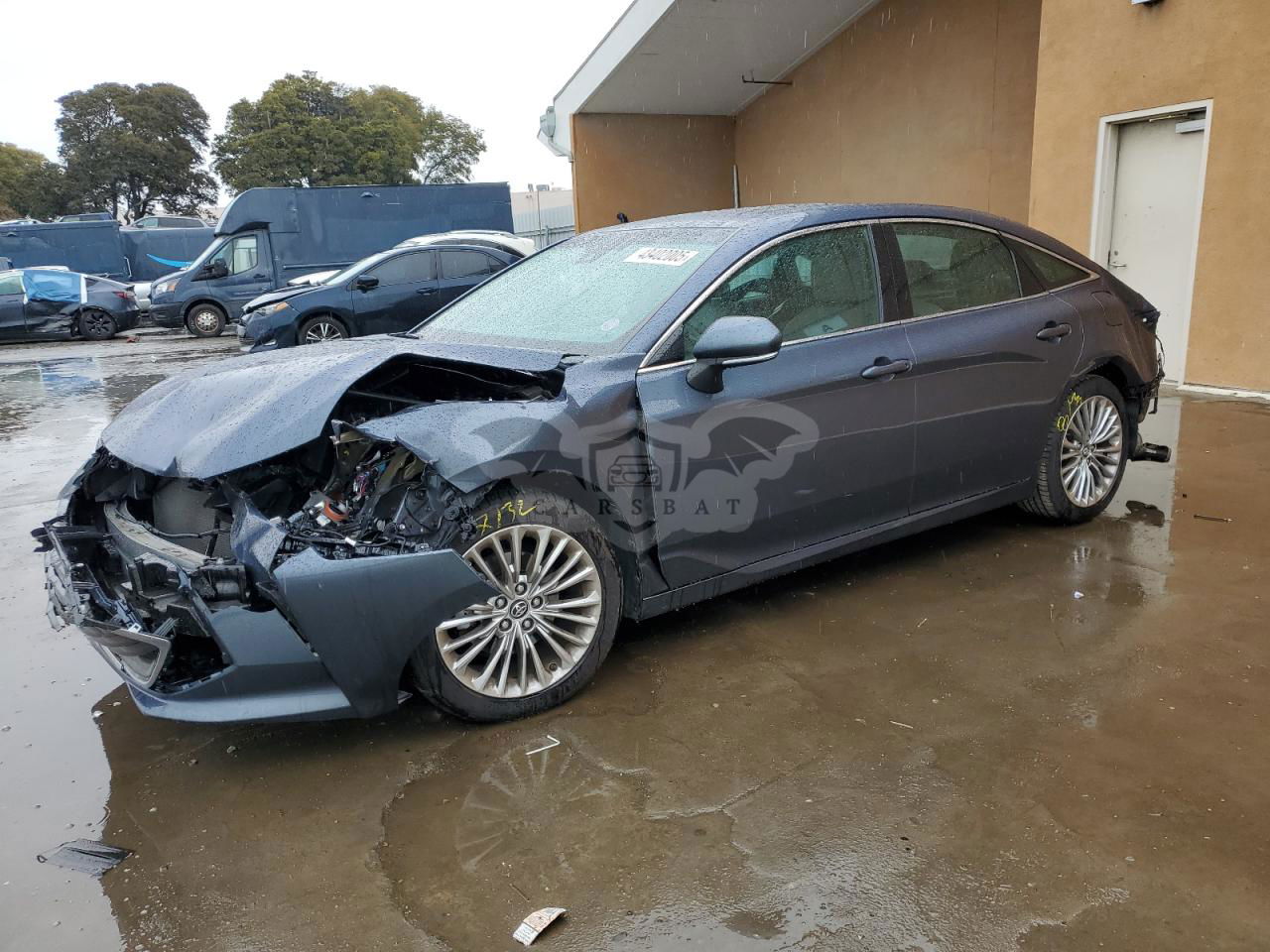 Toyota Avalon XLE 3.5L  6 2019