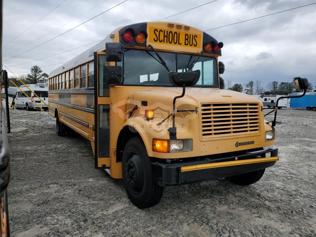 International 3000 3800 8 1995