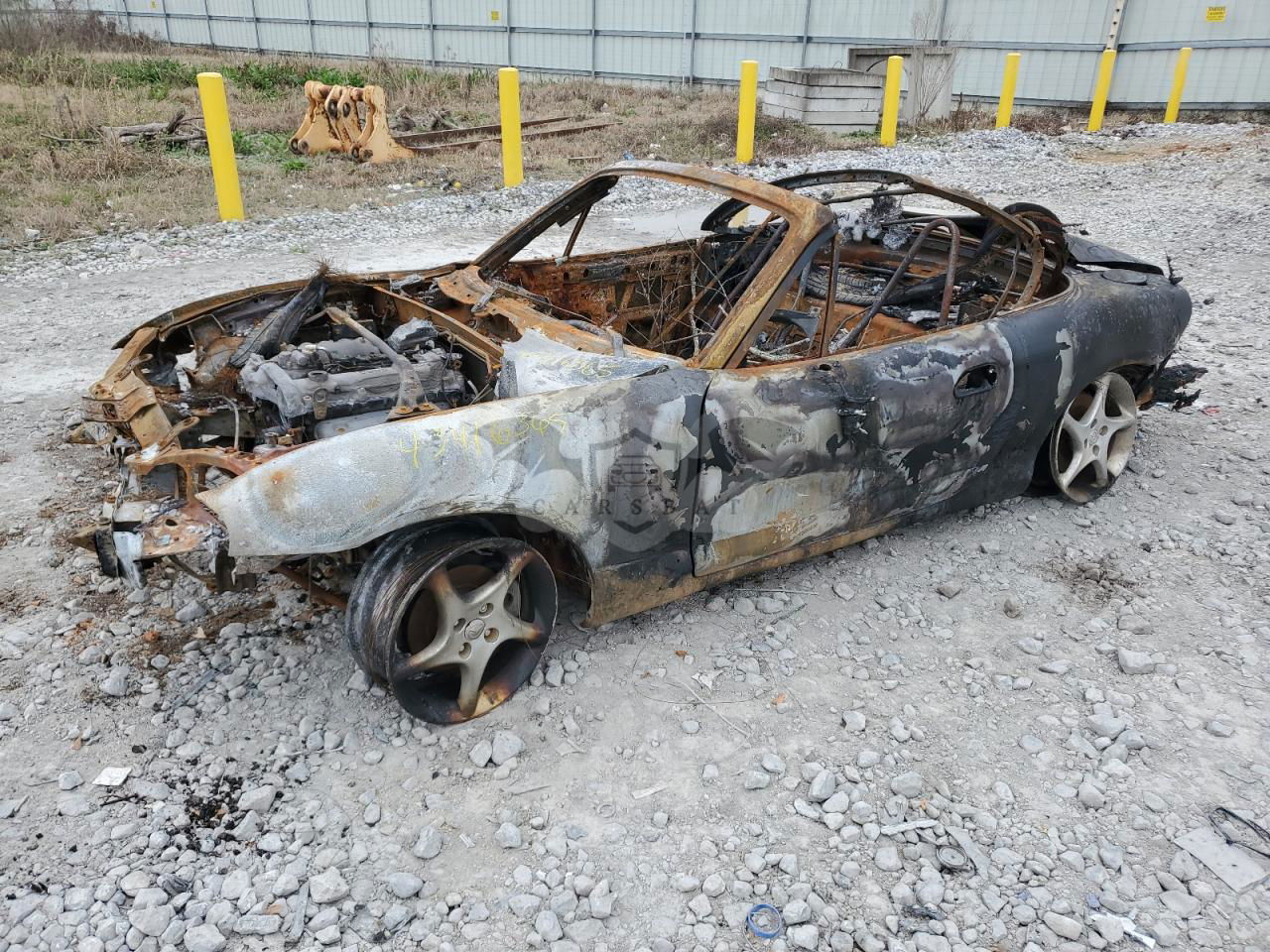 Mazda MX-5 (Miata) BASE 1.8L  4 2003