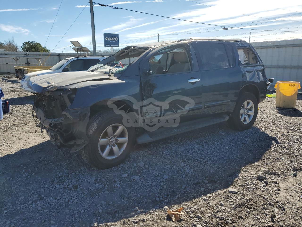 Nissan Armada SV 5.6L  8 2015