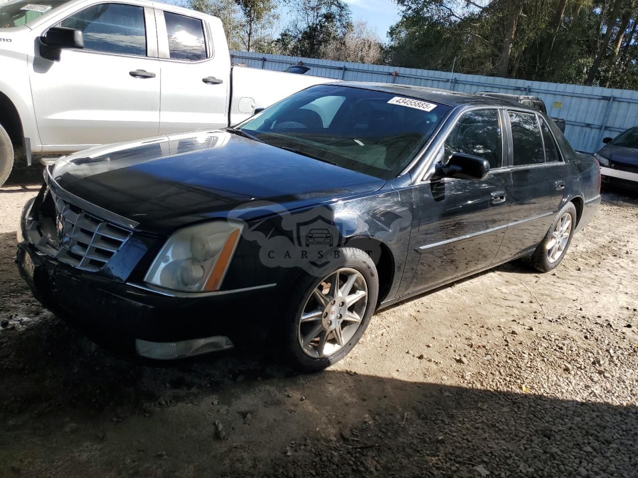 Cadillac DTS LUXURY COLLECTION 4.6L 8 2011