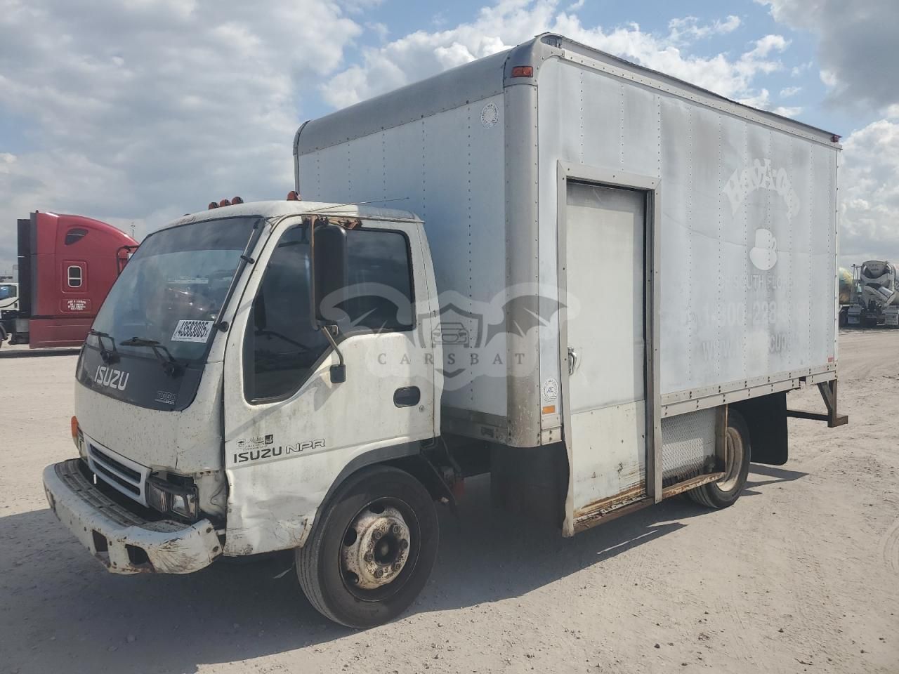 Isuzu NPR 4.8L 4 2002