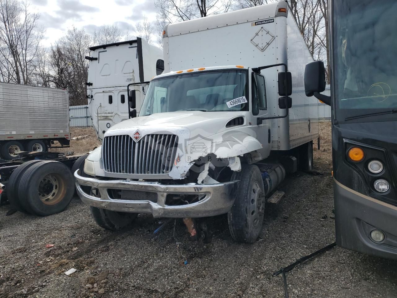 International DuraStar / 4000 4300 6.7L 6 2017