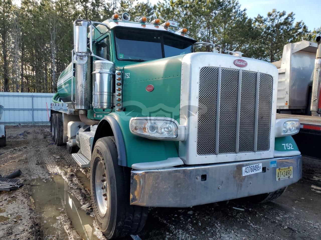 Peterbilt 388 15.0L 6 2012