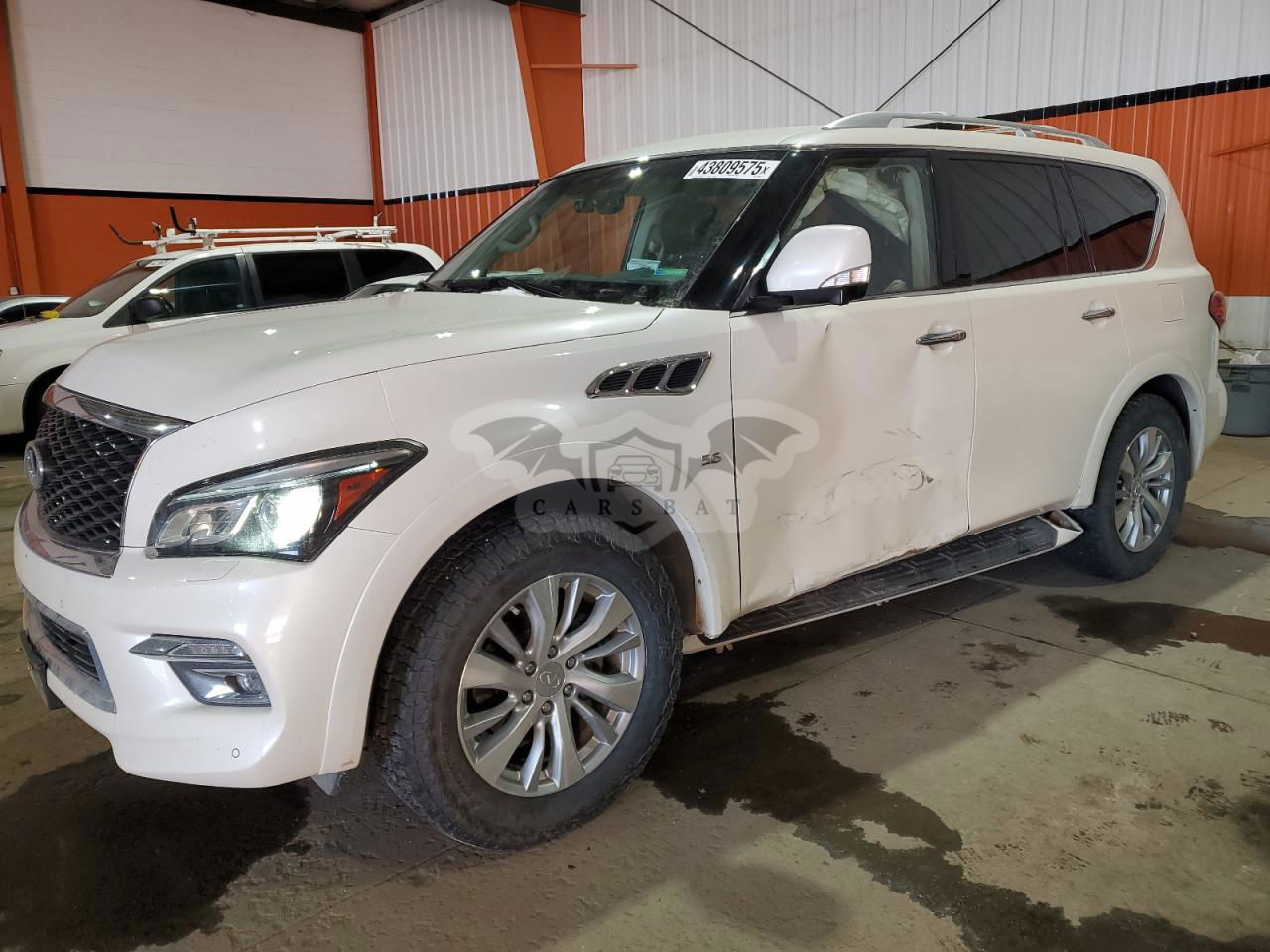 Infiniti QX80 5.6L  8 2016