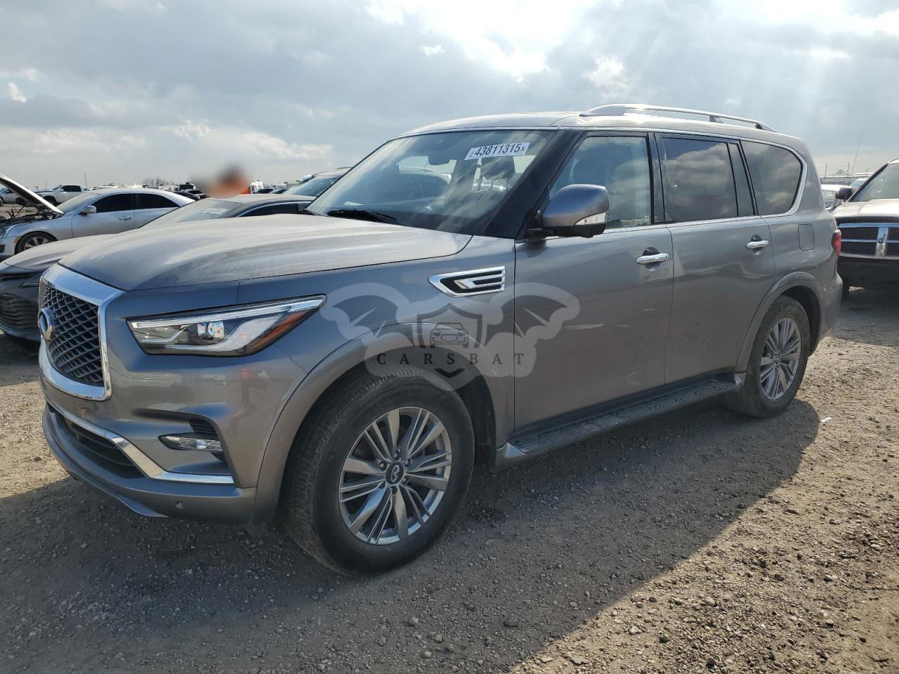 Infiniti QX80 LUXE 5.6L  8 2021