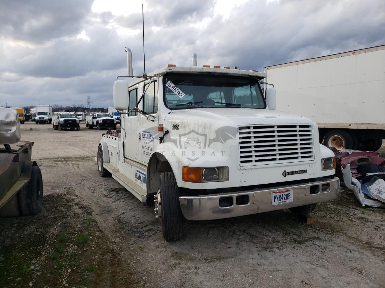 International DuraStar / 4000 4700 8.7L 6 2001
