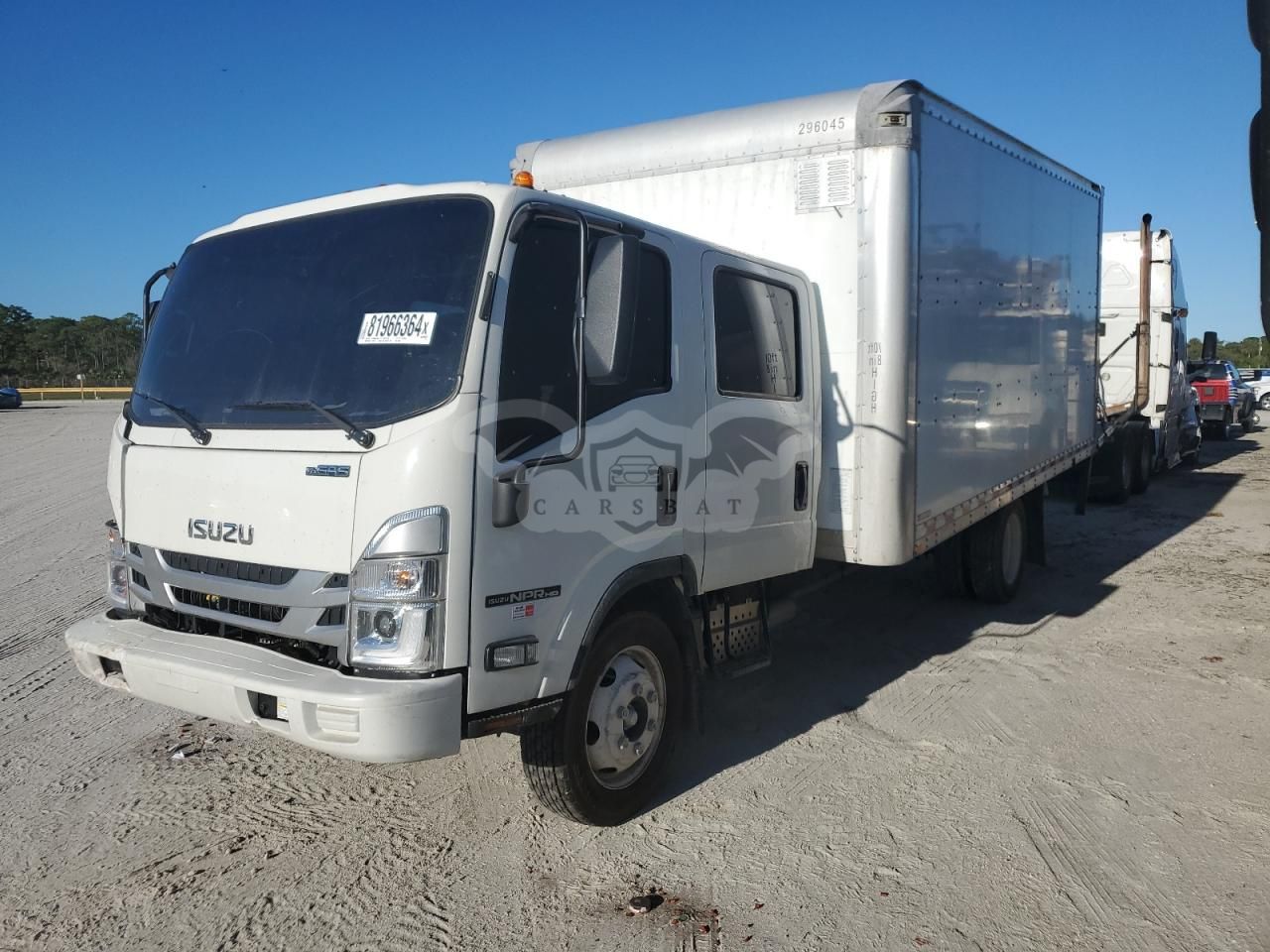Isuzu NPR 6.6L 8 2024