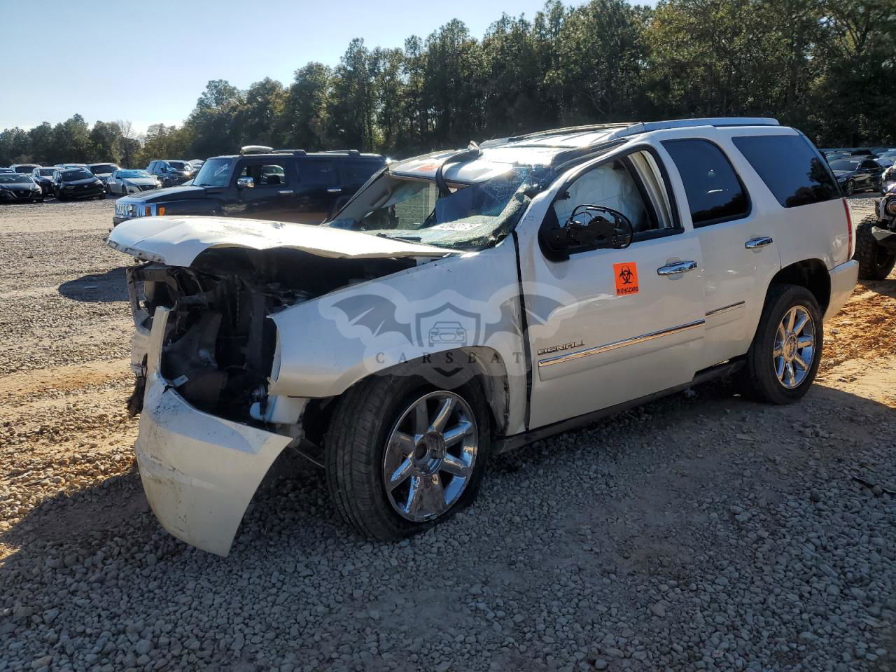 GMC Yukon DENALI 6.2L  8 2011