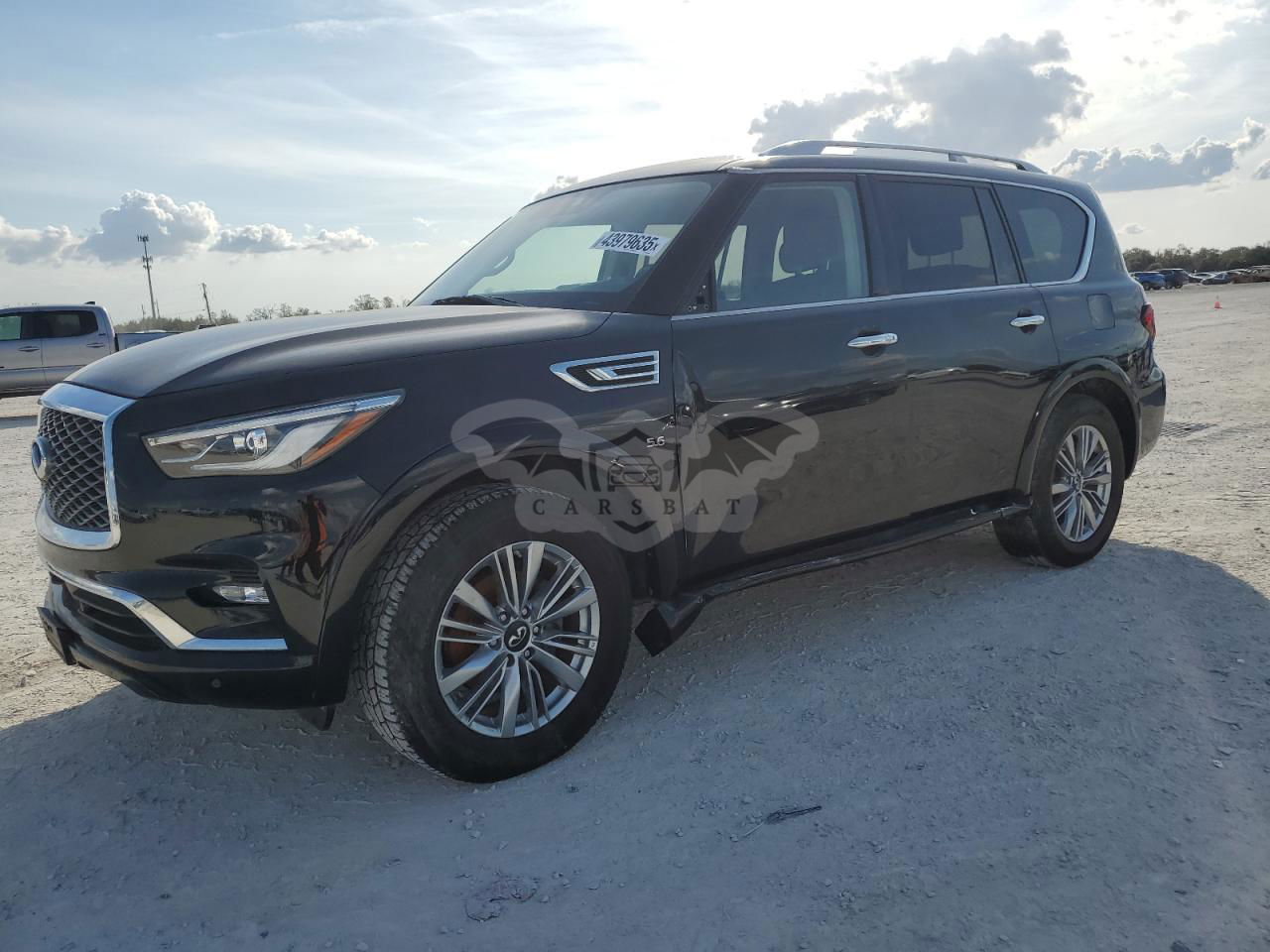 Infiniti QX80 LUXE 5.6L  8 2020
