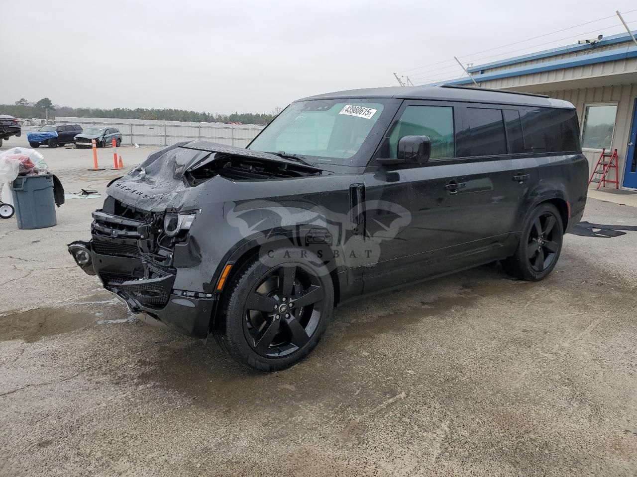 Land Rover Defender 130 5.0L 8 2025