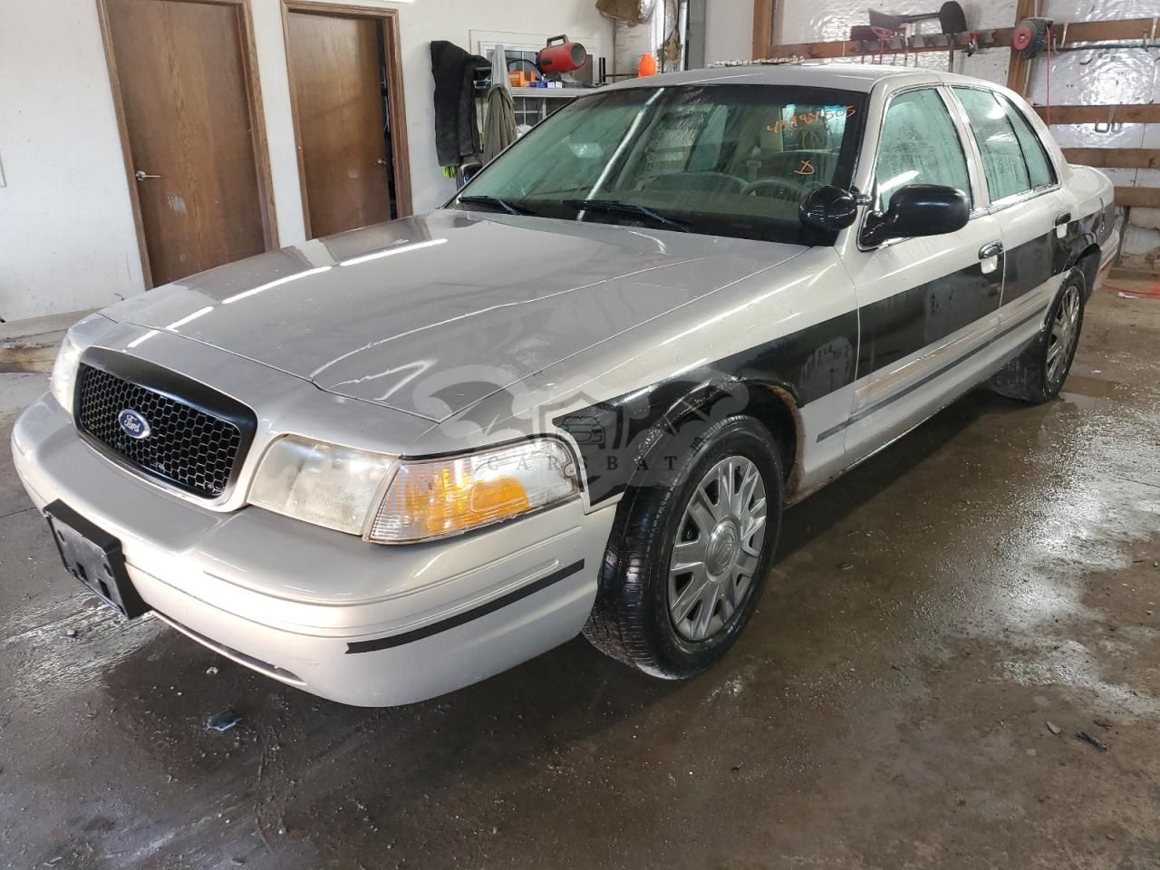 Ford Crown POLICE INTERCEPTOR 4.6L 8 2011