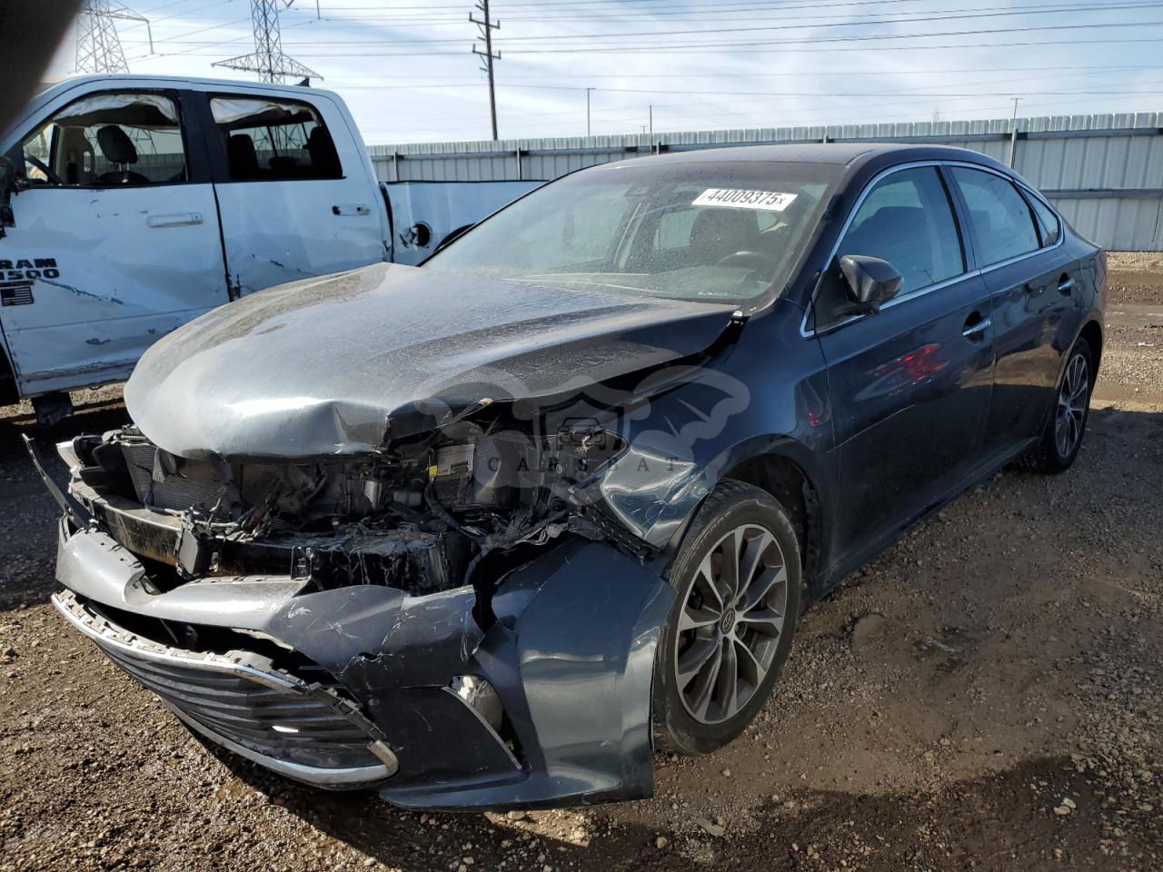 Toyota Avalon XLE 3.5L  6 2018