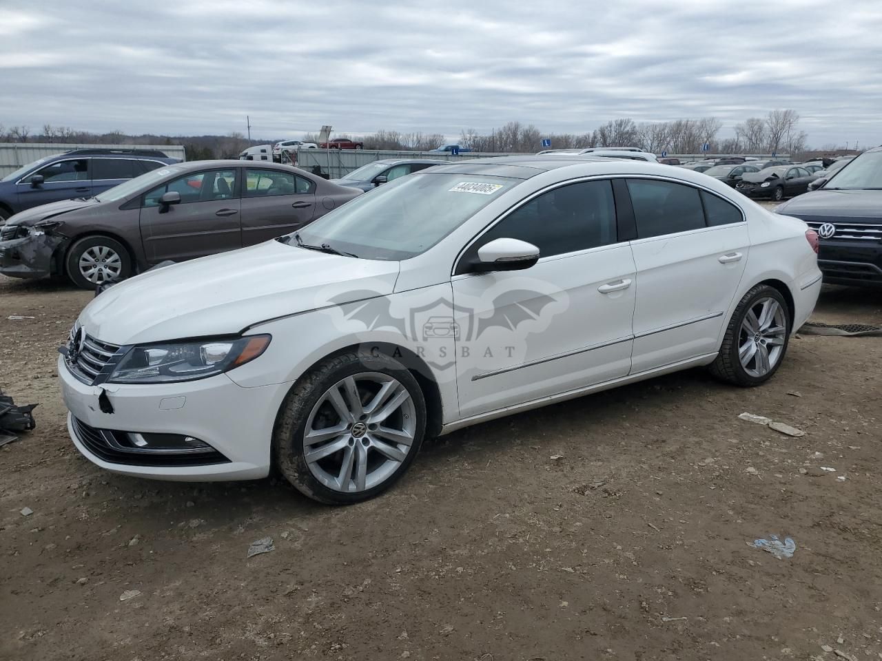 Volkswagen Passat CC LUXURY 2.0L 4 2013