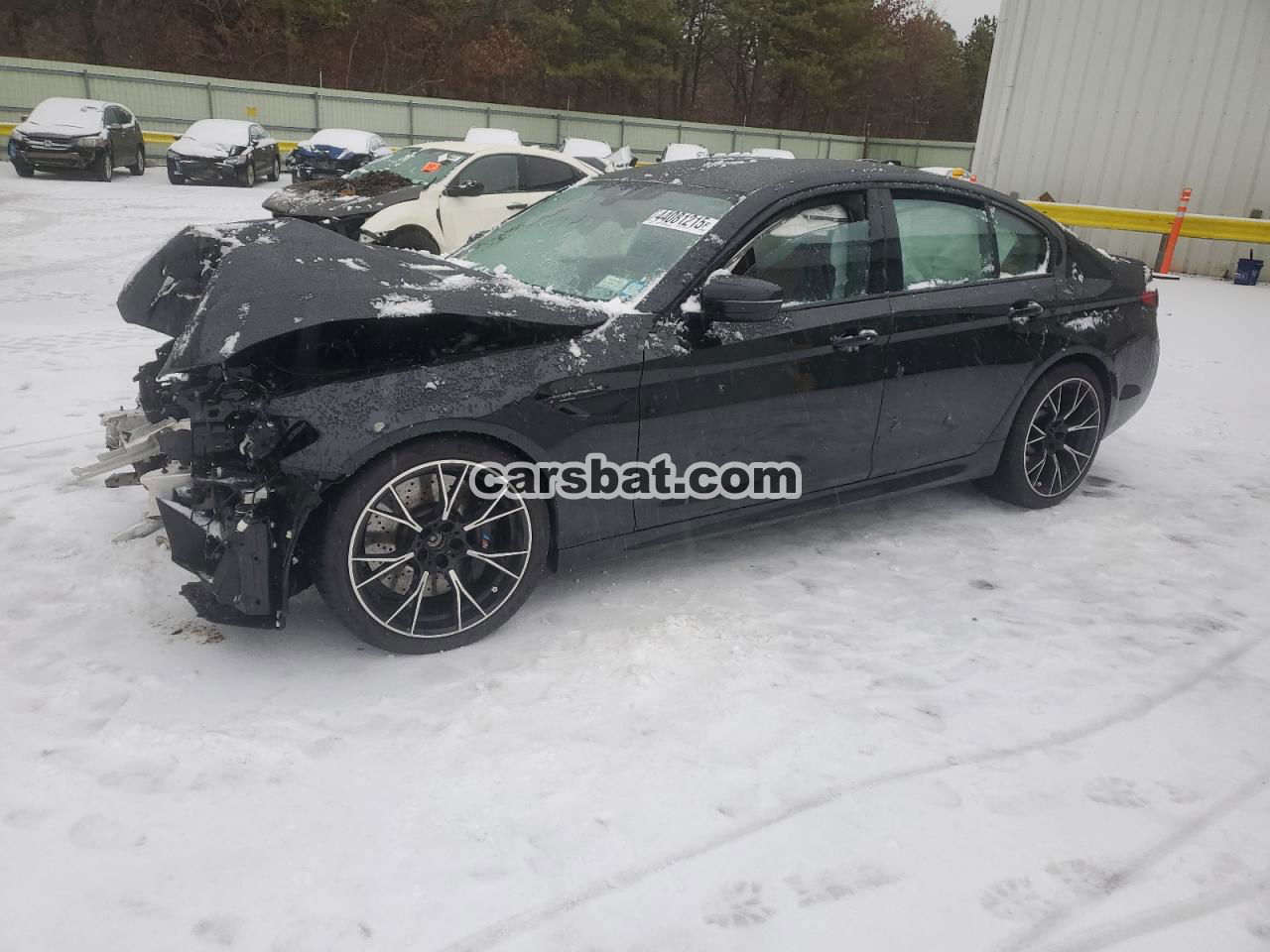 BMW M5 4.4L  8 2023