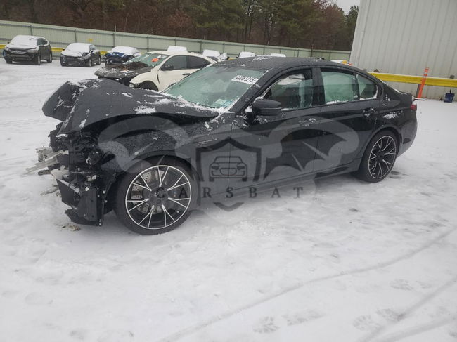 BMW M5 4.4L  8 2023