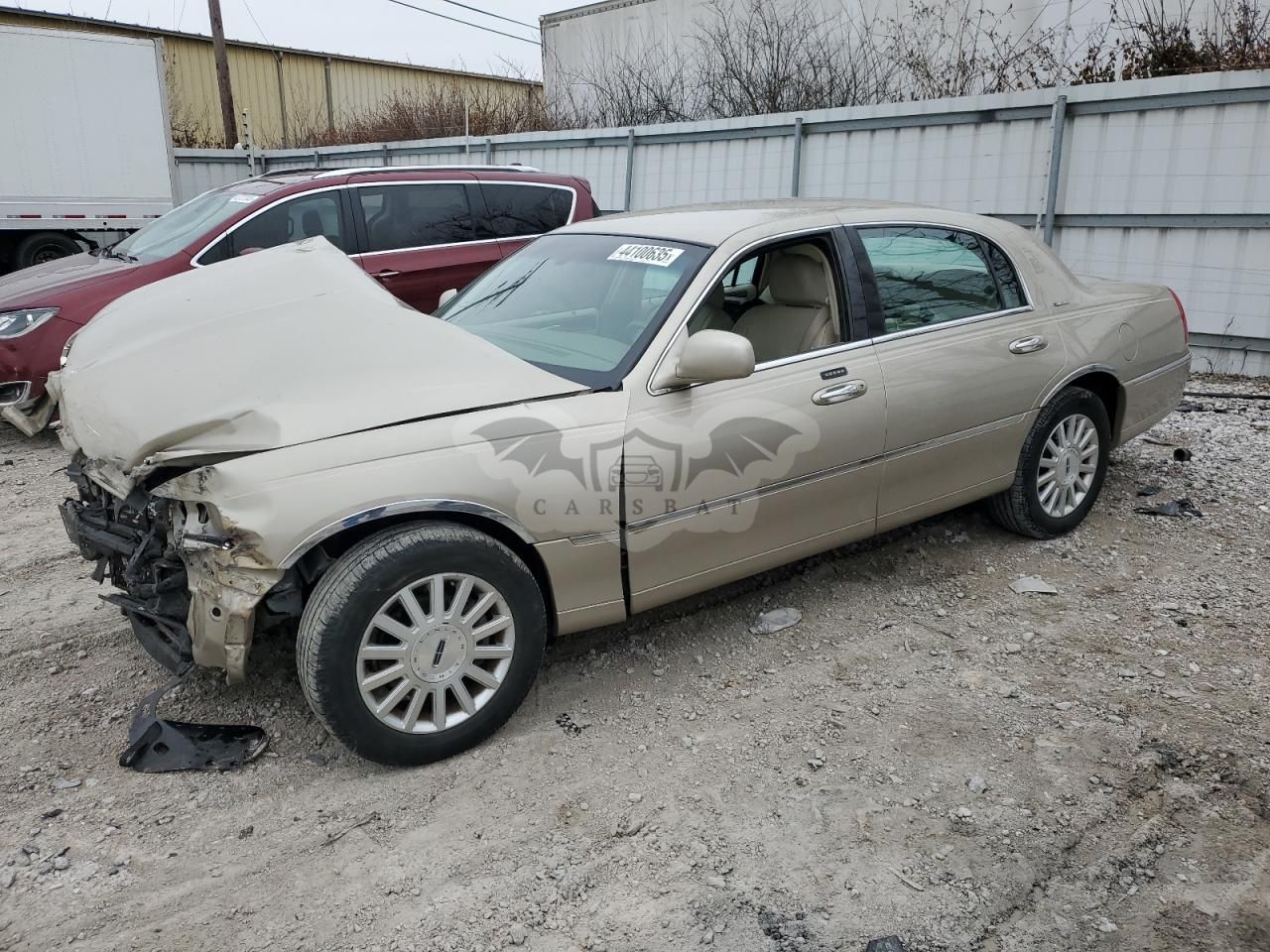 Lincoln Town Car EXECUTIVE 4.6L 8 2004