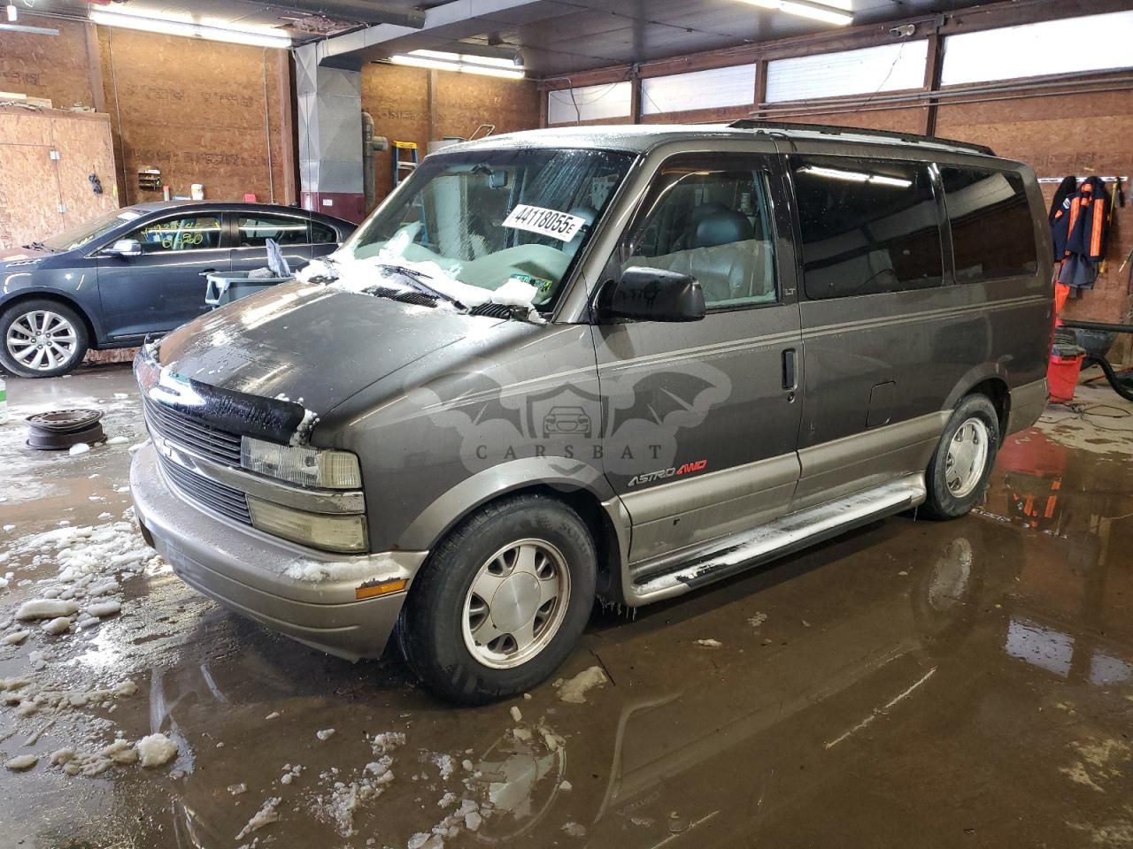 Chevrolet Astro 4.3L 6 2001