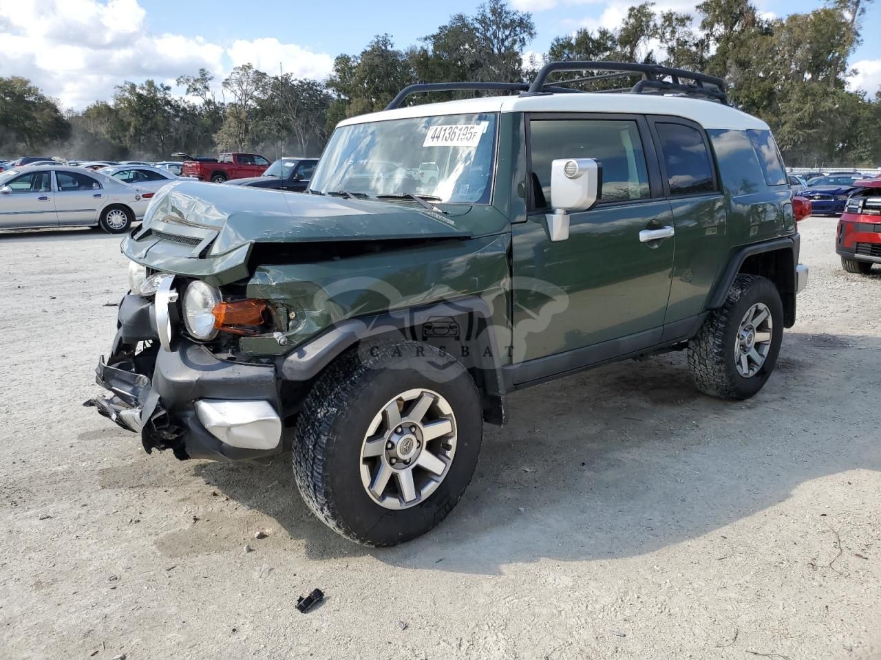Toyota FJ Cruiser 4.0L 6 2014