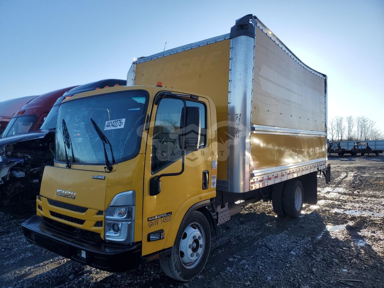 Isuzu NPR 6.6L 8 2023