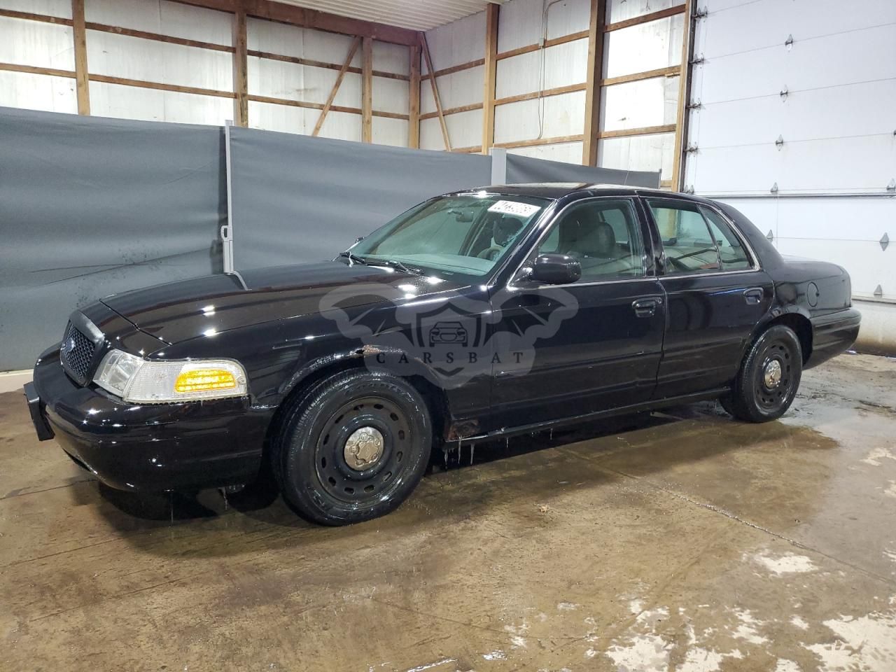 Ford Crown 4.6L 8 2005