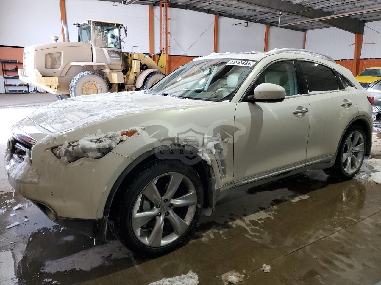 Infiniti QX70 5.0L 8 2014