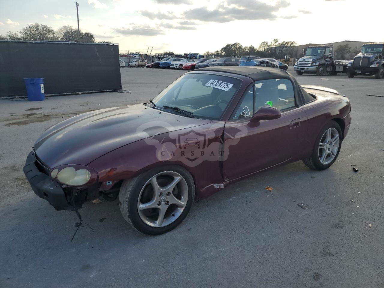 Mazda MX-5 (Miata) BASE 1.8L  4 2003