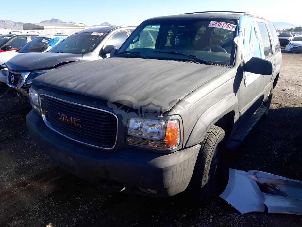 GMC Yukon DENALI 2000