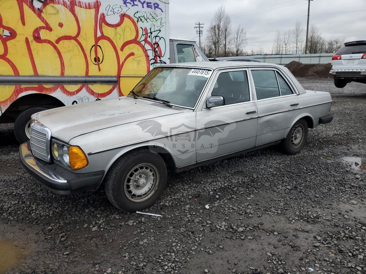 Mercedes-Benz 240 D 2.4L  4 1981