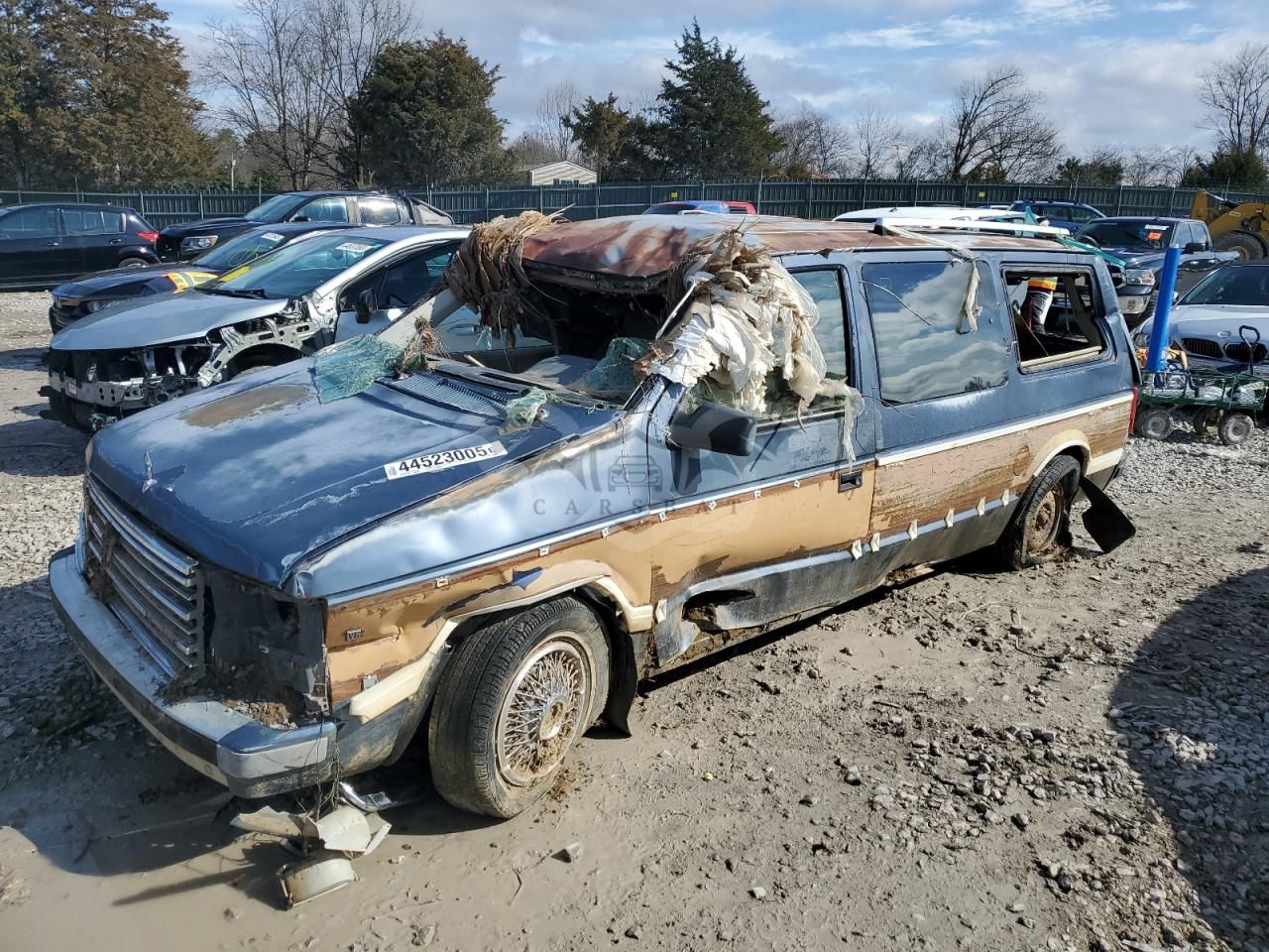 Plymouth Voyager LE 3.0L 6 1987