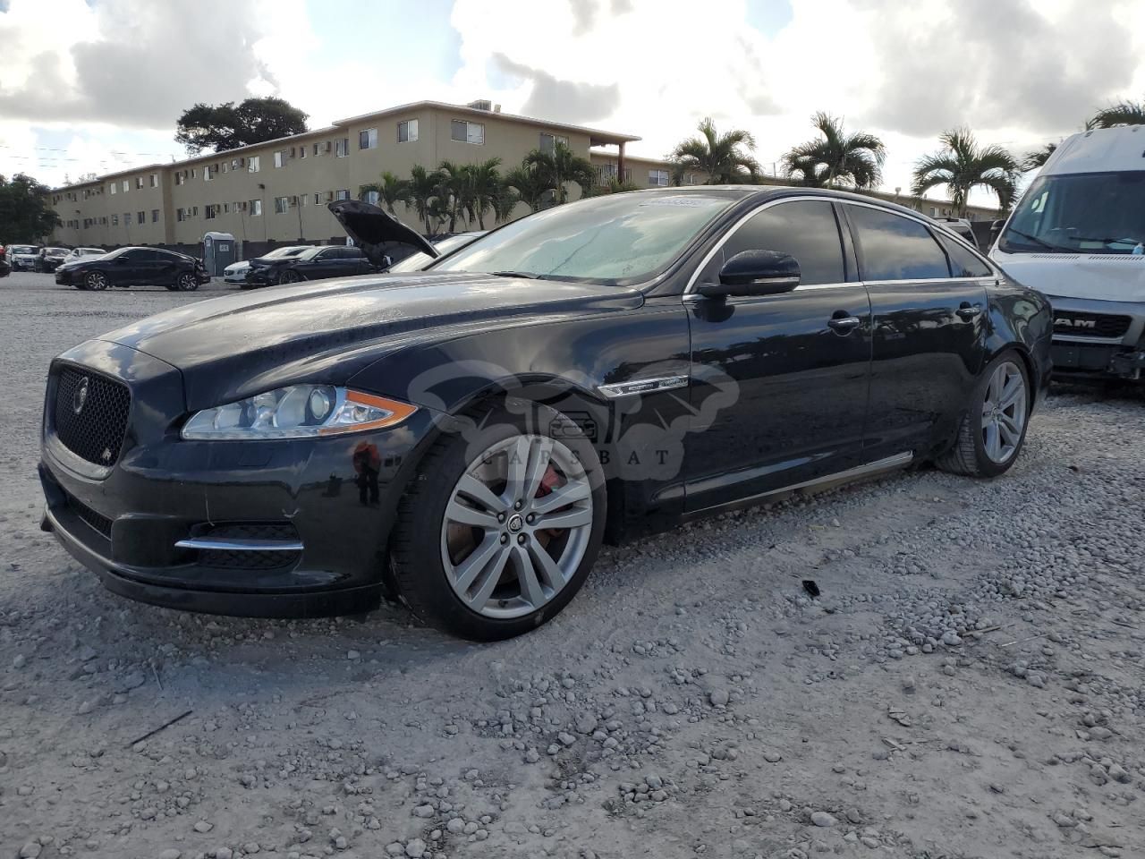 Jaguar XJ SUPERCHARGED 5.0L 8 2011
