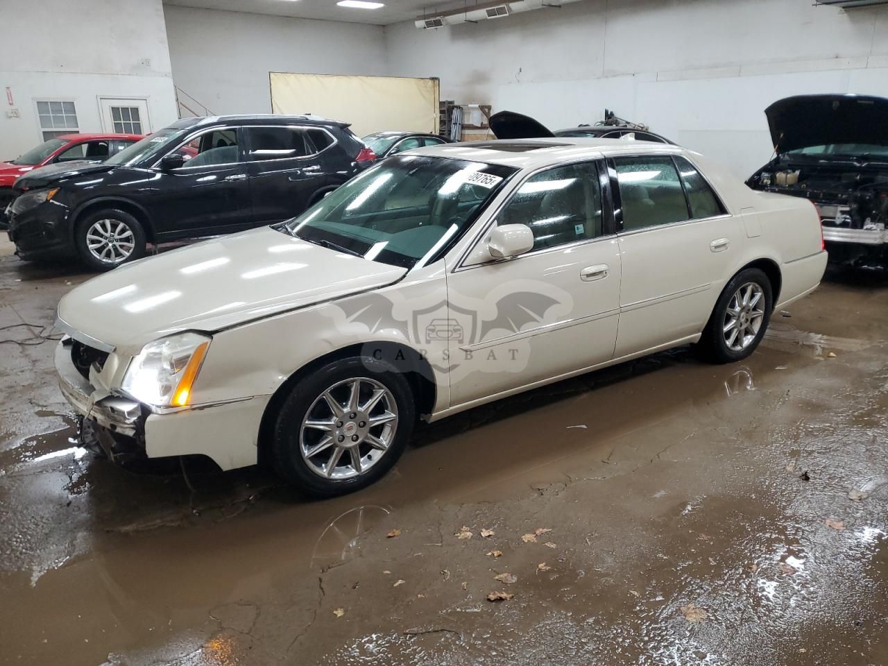Cadillac DTS LUXURY COLLECTION 4.6L 8 2011