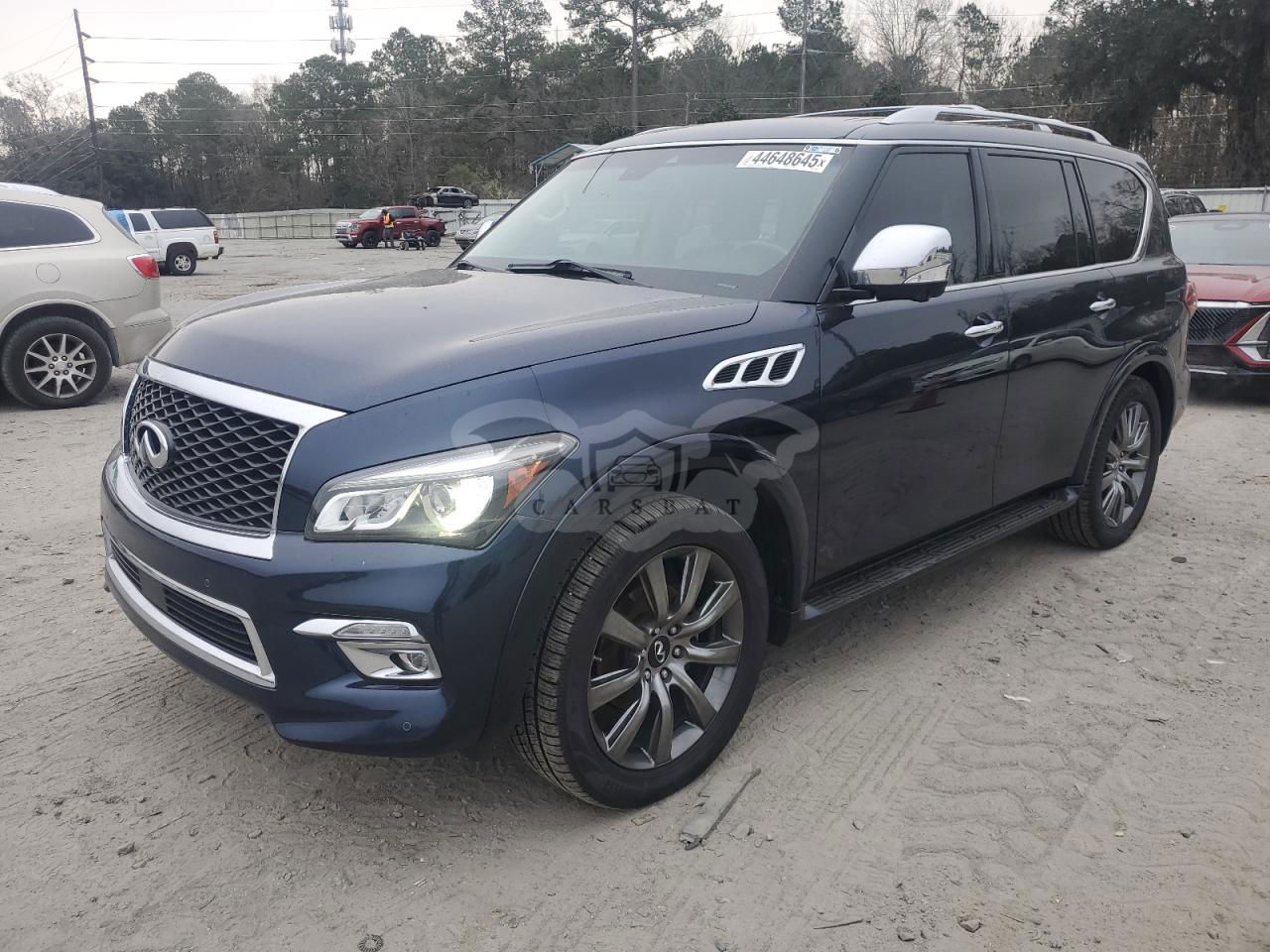 Infiniti QX80 BASE 5.6L  8 2017