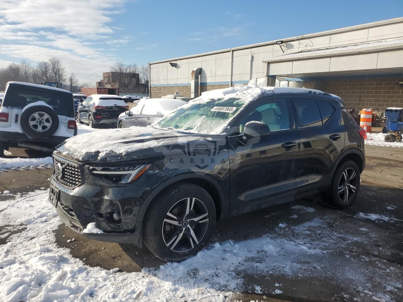 Volvo XC40 PLUS 2.0L 4 2023