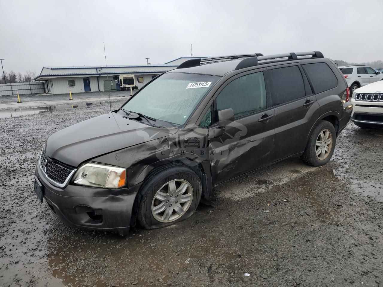 Mitsubishi Endeavor LS 3.8L 6 2011