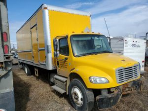 Freightliner Business Class M2 106 MEDIUM DUTY 6.7L 6 2012