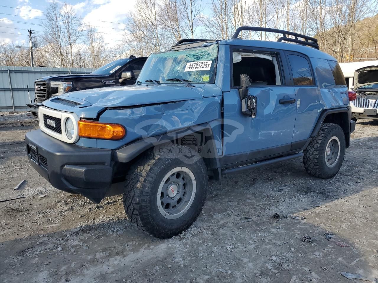 Toyota FJ Cruiser 4.0L 6 2014