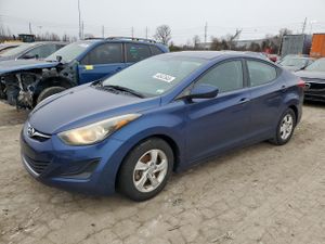 Hyundai Elantra SE 1.8L 4 2015