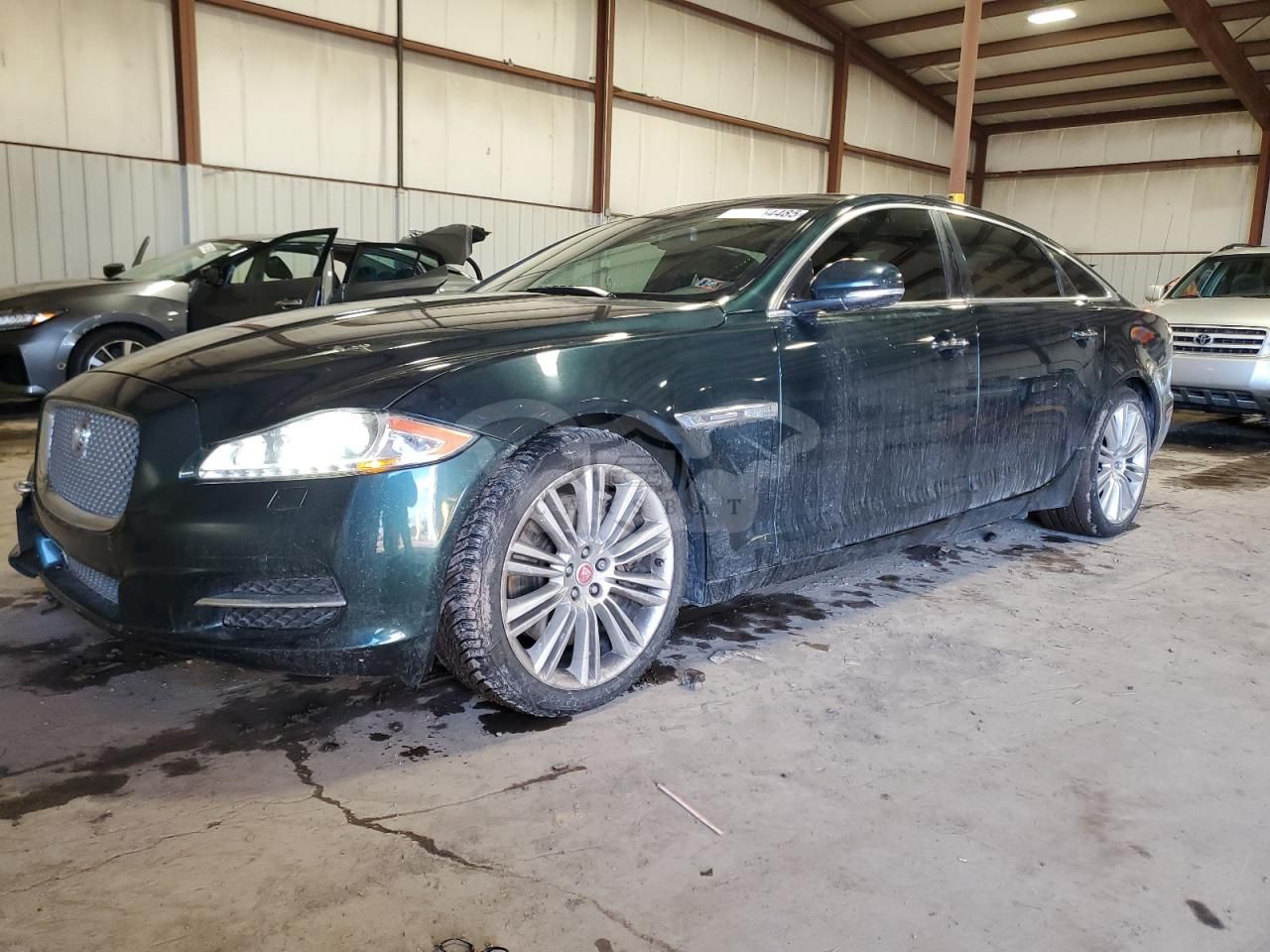 Jaguar XJ SUPERCHARGED 5.0L 8 2014