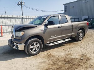 Toyota Tundra 5.7L 8 2013