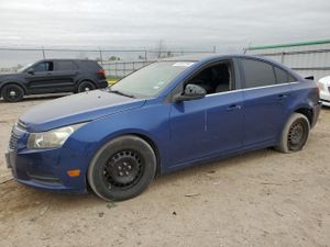 Chevrolet Cruze LS 1.8L 4 2012